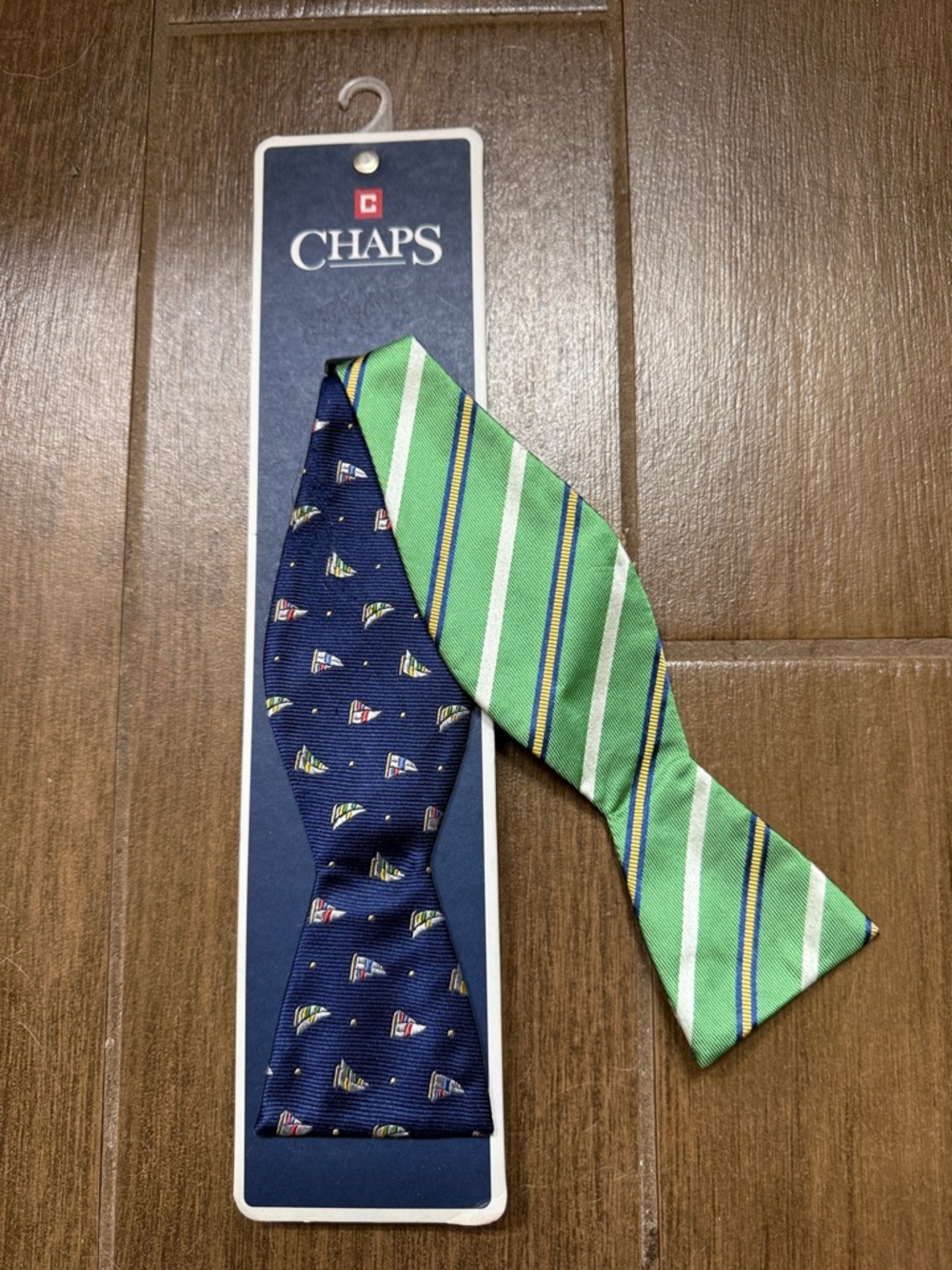 BRAND NEW Reversible Chaps Green Striped Bow Tie w/ Navy & Sailboats on Reverse